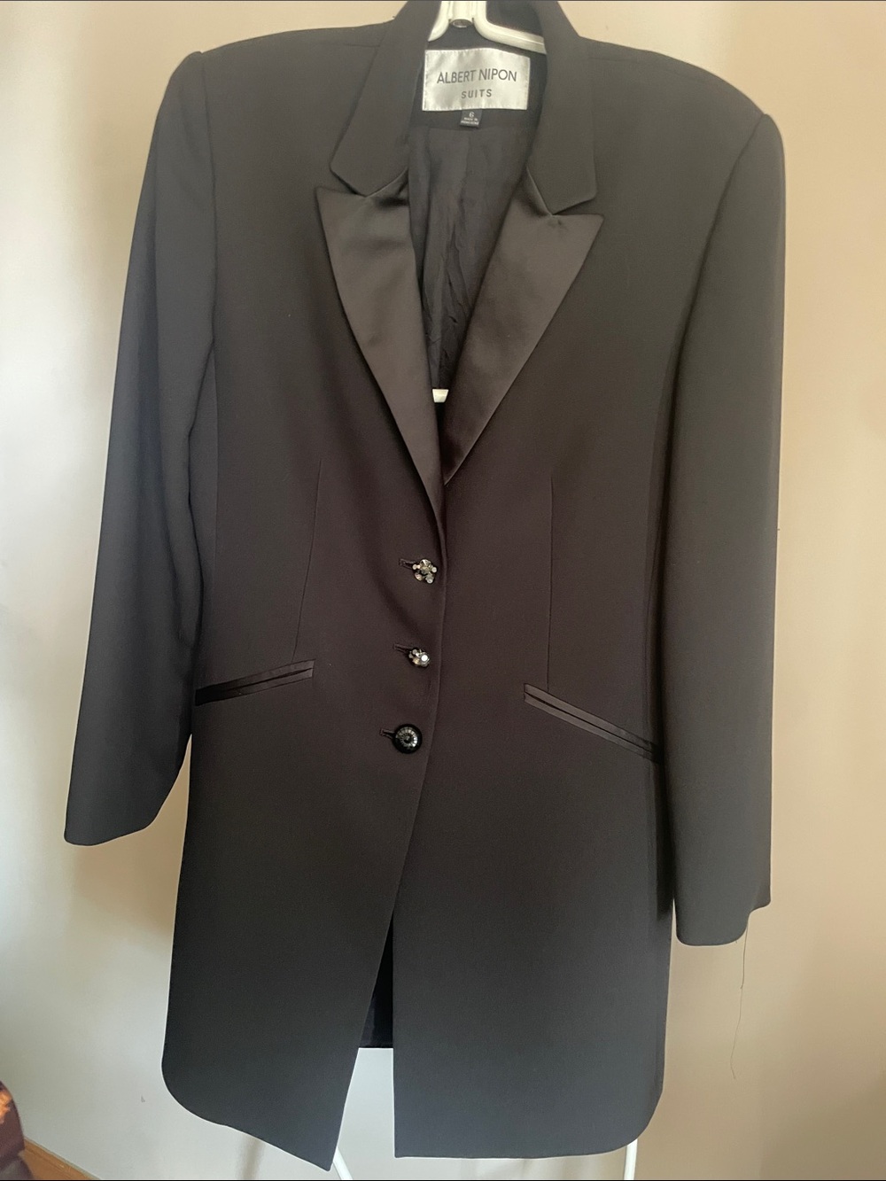 Albert Nipon Black Satin-Lapel Women's Tuxedo Blazer size 6